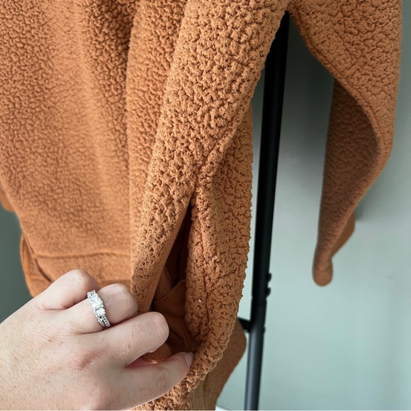 Aerie Sherpa Pullover - Picture 11 of 15